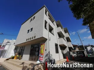 小町メゾン【3階】の外観
