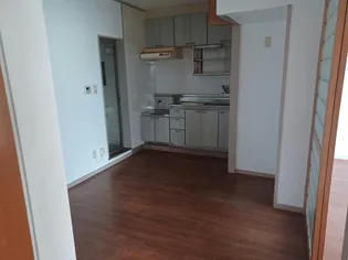 ハイツシティー西北【4階】の居間