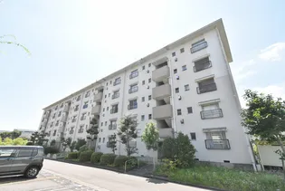 UR藤山台【3階】の外観