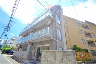 メイポールカニヤの画像