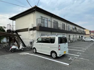 光ハイツA【1階】の外観