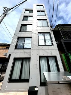 WEST横浜【1階】の外観