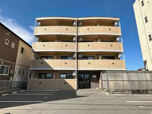 サンハイム川岸町【4階】の外観