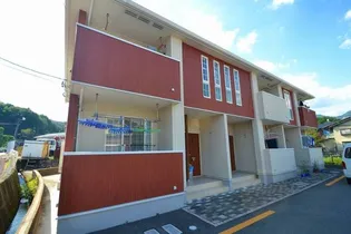 ラピスラズリ【1階】の外観