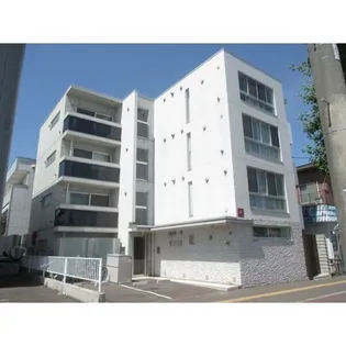 プランドール【4階】の外観