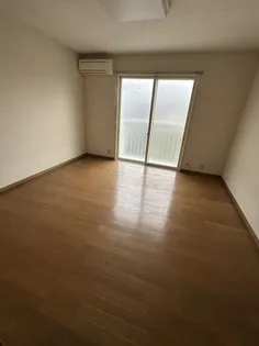 ファミール上田【2階】の外観