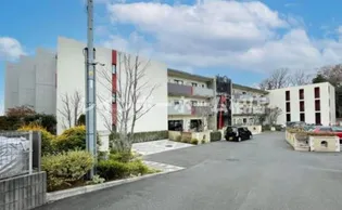 CRESCENT COURT【2階】の外観
