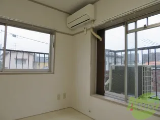 アーバンハイツ中江【2階】の内装