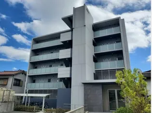 クローバー英賀保駅前の画像