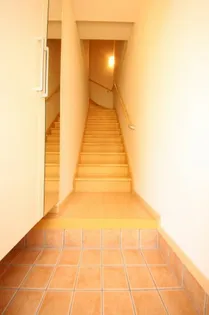 アスカ D棟【2階】の玄関