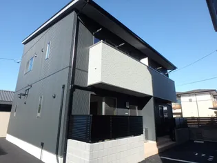 愛媛県新居浜市高津町【アパート】の外観