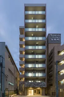 エストゥルース横濱吉野町【8階】の外観