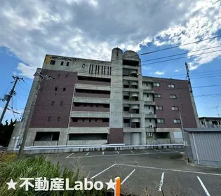 徳島県板野郡松茂町広島字四番越【マンション】の外観