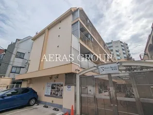 シルバーストーン三軒茶屋【3階】の外観