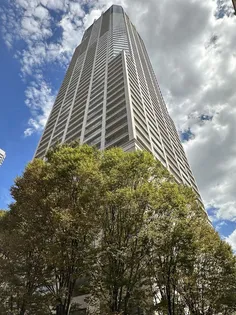 クロスタワー大阪ベイの画像