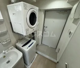 シティテラス松川【4階】の玄関