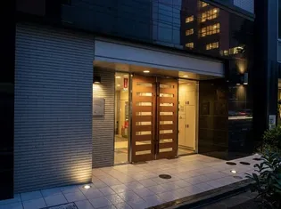 東京都千代田区岩本町3【マンション】の外観