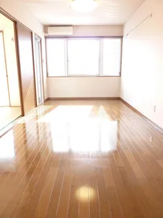 T・WING【2階】の居間