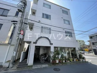 ウィステリアハイツ大久保【3階】の外観