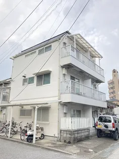 ハウス六本木【1階】の外観