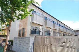 サンプレイス【1階】の外観