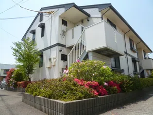 駅前ハイツマホロバ【2階】の外観