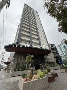 ドゥーエ横浜駅前【13階】の外観