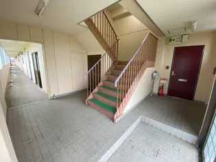 アールビレッジ【1階】の地図