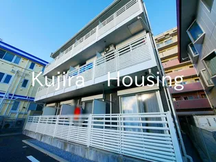 埼玉県越谷市大沢【マンション】の外観