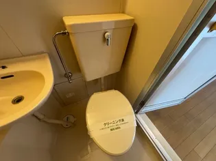 ハイツイイジマ【1階】の内装