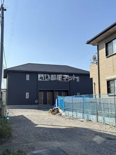 Grundy【1階】の外観