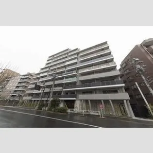 プラウドフラット渋谷富ヶ谷【3階】の外観