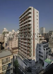 東京都新宿区新宿1【マンション】の外観