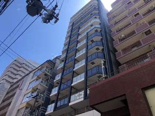 プレサンス三宮セントウエル【5階】の外観