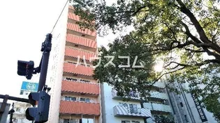 タスティ大通り公園の外観