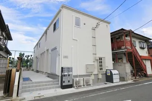 東京都江戸川区本一色3【アパート】の外観