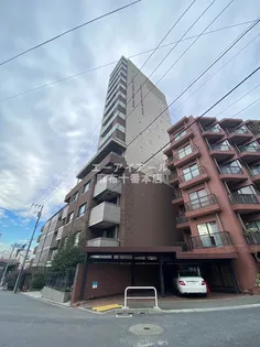 アルティスコート南青山【2階】の外観