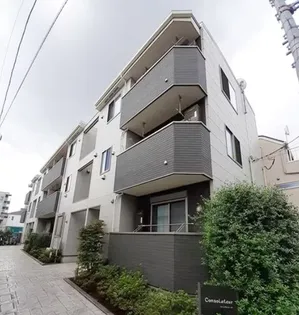 コンソラトゥール【3階】の外観