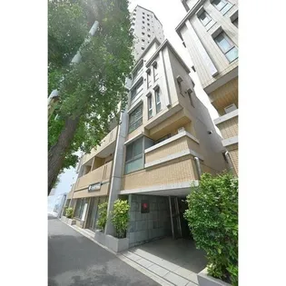 東京都港区西麻布2【マンション】の外観