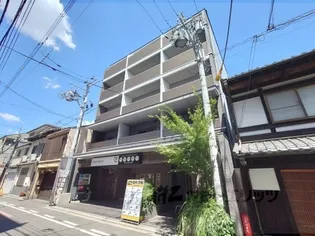 フォース二条城東【2階】の外観