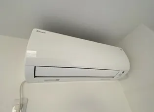 エルファーロ三軒茶屋【2階】の内装