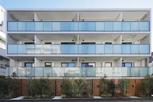 東京都新宿区舟町【マンション】の外観