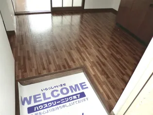 西皆生ハイツ【1階】の玄関