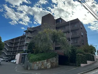 サン・ヒル7【5階】の外観