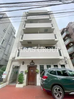 東京都港区東麻布3【マンション】の外観