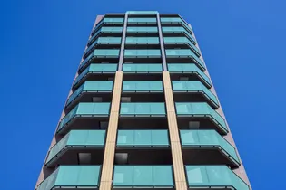 東京都港区新橋5【マンション】の外観