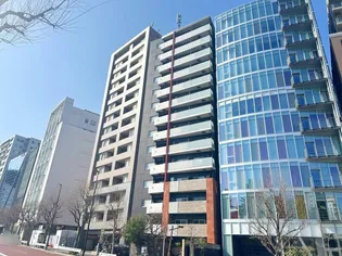 エステムプラザ市谷外濠公園【3階】の外観