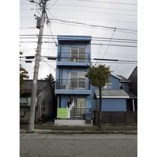 富山県富山市清水町5【アパート】の外観