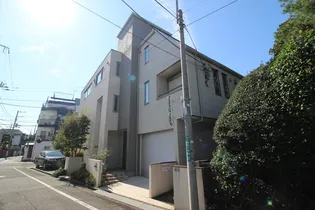 東京都世田谷区上馬4【マンション】の外観