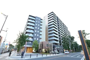 東京都日野市多摩平2【マンション】の外観